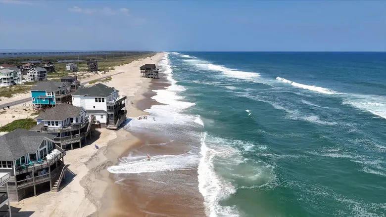 Hurricane Erin Forces Evacuations on North Carolina’s Outer Banks, Poses Rip Current Threat
